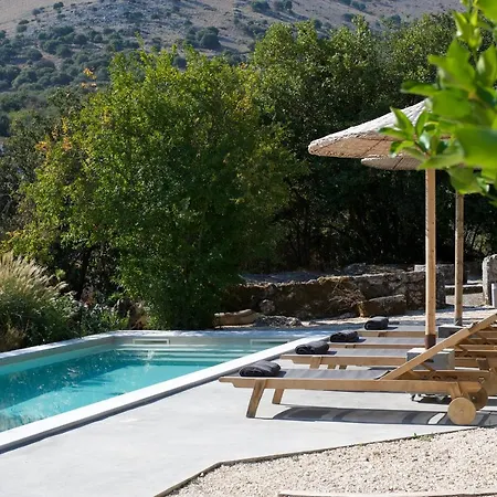Villa Arterravilla, A Hidden Sanctuary. Makriotika