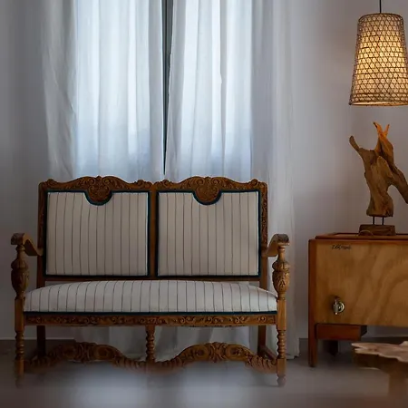 Arterravilla, A Hidden Sanctuary. * Makriotika