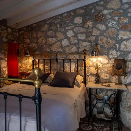 Arterravilla, A Hidden Sanctuary. Villa *