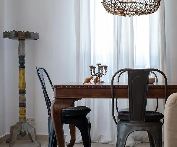 فيلة Arterravilla, A Hidden Sanctuary. Makriotika