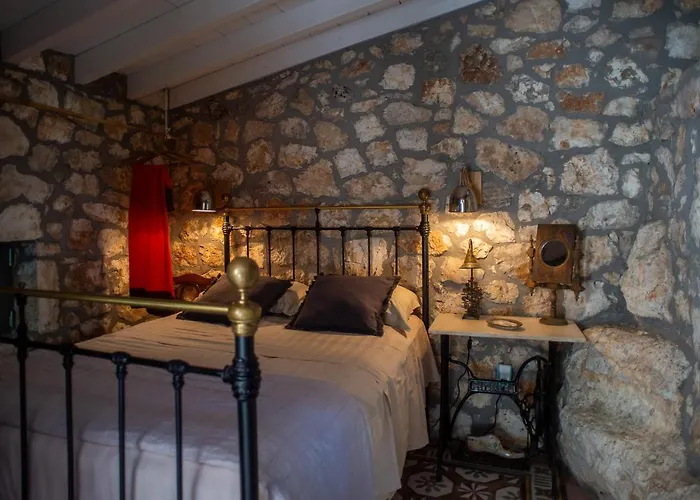 Arterravilla, A Hidden Sanctuary. Villa *