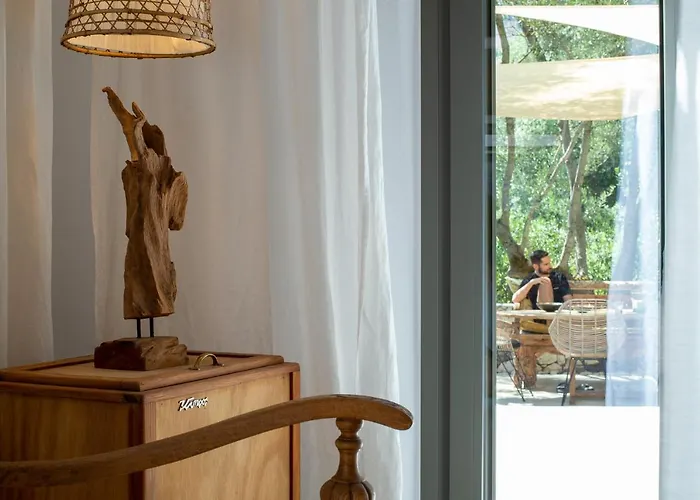 Arterravilla, A Hidden Sanctuary. Villa Makriótika